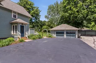520 W Wisconsin Ave, Oconomowoc, WI 53066 - Photo 6