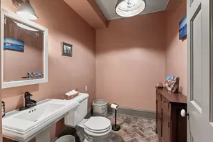 520 W Wisconsin Ave, Oconomowoc, WI 53066 - Photo 20