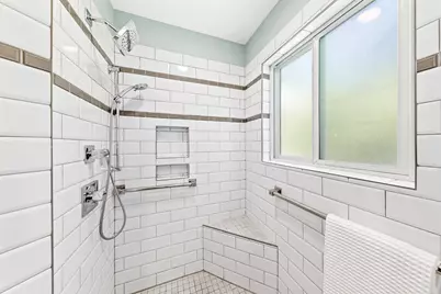 834 E Glencoe Pl, Bayside, WI 53217 - Photo 18