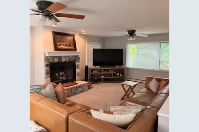 N2436  Shore View Dr, Lake Geneva, WI 53147 - Photo 24