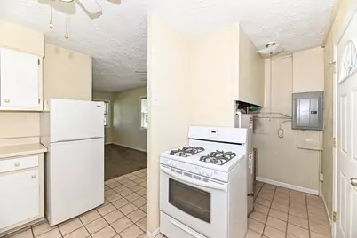 3409 S 20th St, Milwaukee, WI 53215 - Photo 14