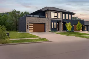 3013 Red Clover St, Holmen, WI 54636 - Photo 2
