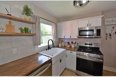 3815  17th Ave, Kenosha, WI 53140 - Photo 6