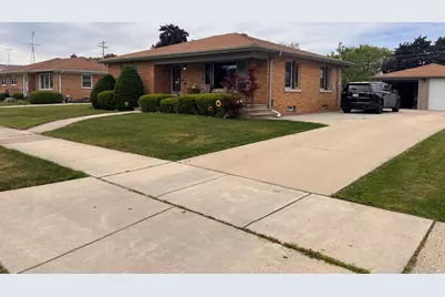2112  26th St, Kenosha, WI 53140 - Photo 4