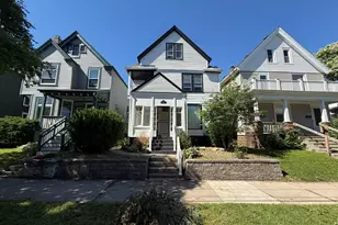 1537 E Irving Pl, Milwaukee, WI 53202 - Photo 1