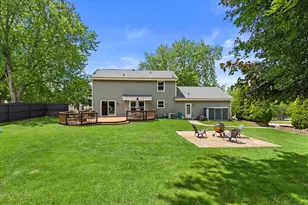 1028 S Imperial Dr, Hartland, WI 53029 - Photo 42