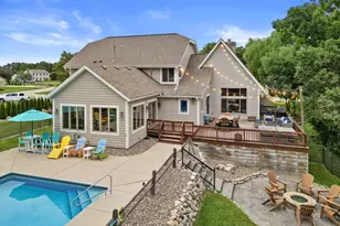 515 Pebble Creek Pass, Wales, WI 53183 - Photo 6
