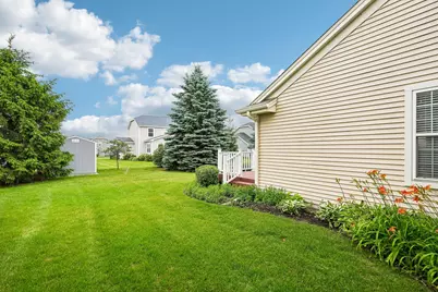 W241N5694  Birchwood Ln, Sussex, WI 53089 - Photo 38