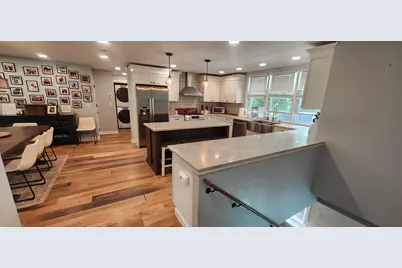 238  Castle Ter, Fontana, WI 53125 - Photo 8