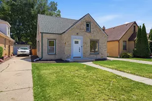 3040 N 76th St, Milwaukee, WI 53222 - Photo 2