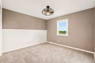 3971 S 118th St, Greenfield, WI 53228 - Photo 38