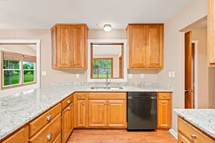 3971 S 118th St, Greenfield, WI 53228 - Photo 8