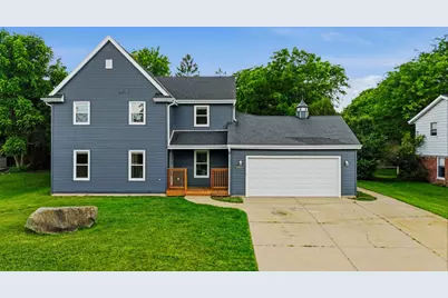 3971 S 118th St, Greenfield, WI 53228 - Photo 2