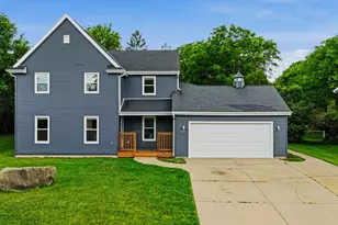 3971 S 118th St, Greenfield, WI 53228 - Photo 2