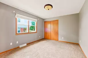 3971 S 118th St, Greenfield, WI 53228 - Photo 24