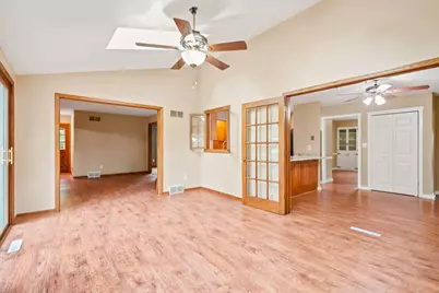 3971 S 118th St, Greenfield, WI 53228 - Photo 14