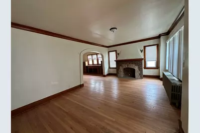 6221 W Thurston Ct #6221A/6221B, Milwaukee, WI 53218 - Photo 2