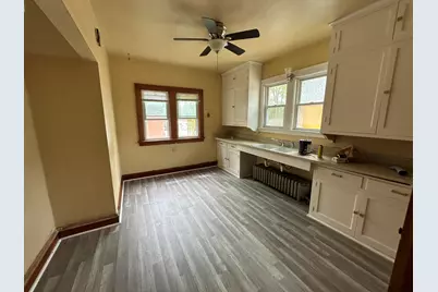 6221 W Thurston Ct #6221A/6221B, Milwaukee, WI 53218 - Photo 14