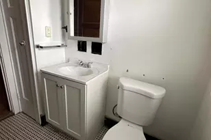 6221 W Thurston Ct, Milwaukee, WI 53218 - Photo 16