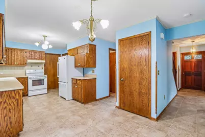 1797  Cypress Dr, Grafton, WI 53024 - Photo 8