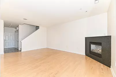 1920 N Farwell Ave #404, Milwaukee, WI 53202 - Photo 6