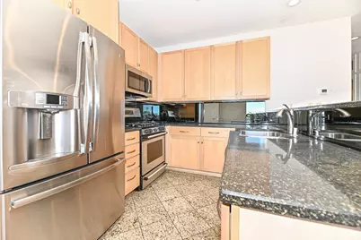1920 N Farwell Ave #404, Milwaukee, WI 53202 - Photo 12