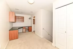 1920 N Farwell Ave, Milwaukee, WI 53202 - Photo 18
