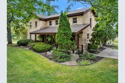 802 S Teut Rd, Burlington, WI 53105 - Photo 2