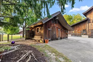 802 S Teut Rd, Burlington, WI 53105 - Photo 34