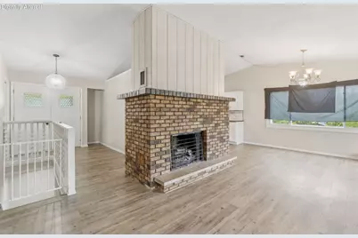 3109  Canterbury Ln, Janesville, WI 53546 - Photo 8