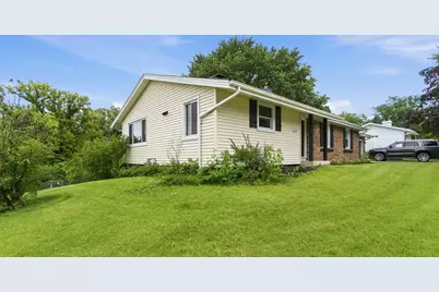 3109  Canterbury Ln, Janesville, WI 53546 - Photo 38