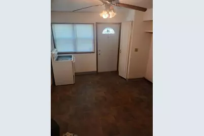 9021 N Swan Rd #E, Milwaukee, WI 53224 - Photo 6