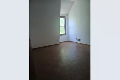 9021 N Swan Rd #E, Milwaukee, WI 53224 - Photo 2