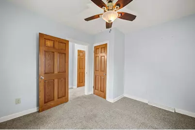 3684 S 33rd St, Greenfield, WI 53221 - Photo 12