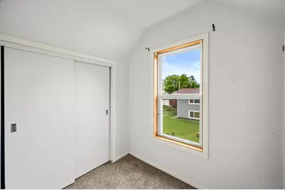 3684 S 33rd St, Greenfield, WI 53221 - Photo 18