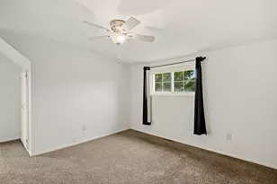 3684 S 33rd St, Greenfield, WI 53221 - Photo 16