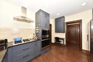 2876 N Grant Blvd, Milwaukee, WI 53210 - Photo 16