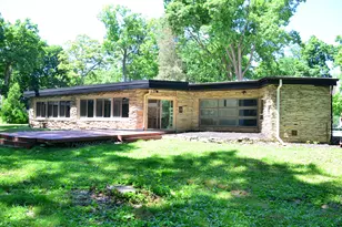 13815 W Robin Trail, New Berlin, WI 53151 - Photo 32
