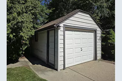 4062 N 40th St, Milwaukee, WI 53216 - Photo 52