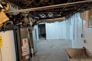 2524 W Michigan St, Milwaukee, WI 53233 - Photo 34