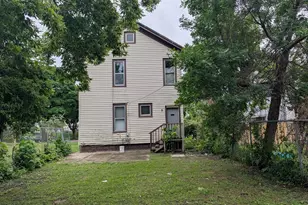 2524 W Michigan St, Milwaukee, WI 53233 - Photo 38