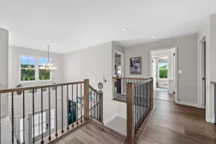 S54W25488 Pebble Brk Ct, Waukesha, WI 53189 - Photo 28