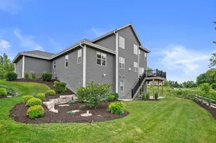 S54W25488 Pebble Brk Ct, Waukesha, WI 53189 - Photo 40