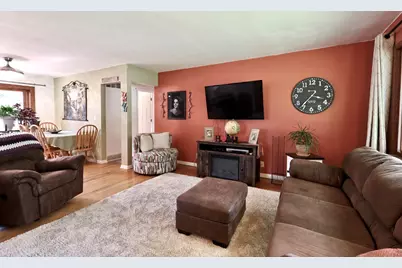 8675 N 51st St, Brown Deer, WI 53223 - Photo 8