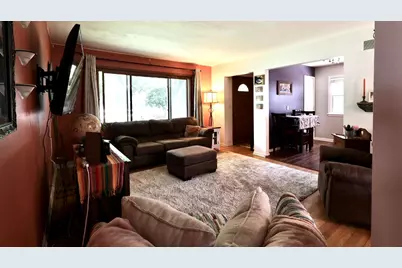 8675 N 51st St, Brown Deer, WI 53223 - Photo 10