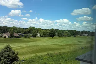 507 Golf Dr, Jefferson, WI 53549 - Photo 10