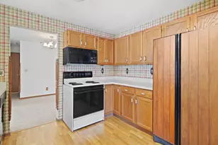 3128 Wood Rd, Racine, WI 53406 - Photo 10