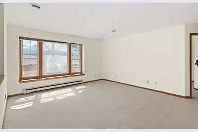 3128  Wood Rd #16, Racine, WI 53406 - Photo 4