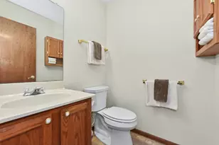 2920 Wildrose Way, Racine, WI 53402 - Photo 20