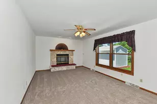 2920 Wildrose Way, Racine, WI 53402 - Photo 18